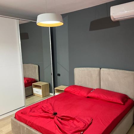 Amion Apartment In Center Of Tirana Kültér fotó