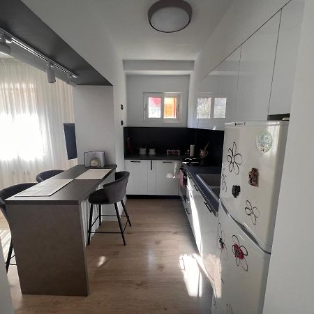 Amion Apartment In Center Of Tirana Kültér fotó