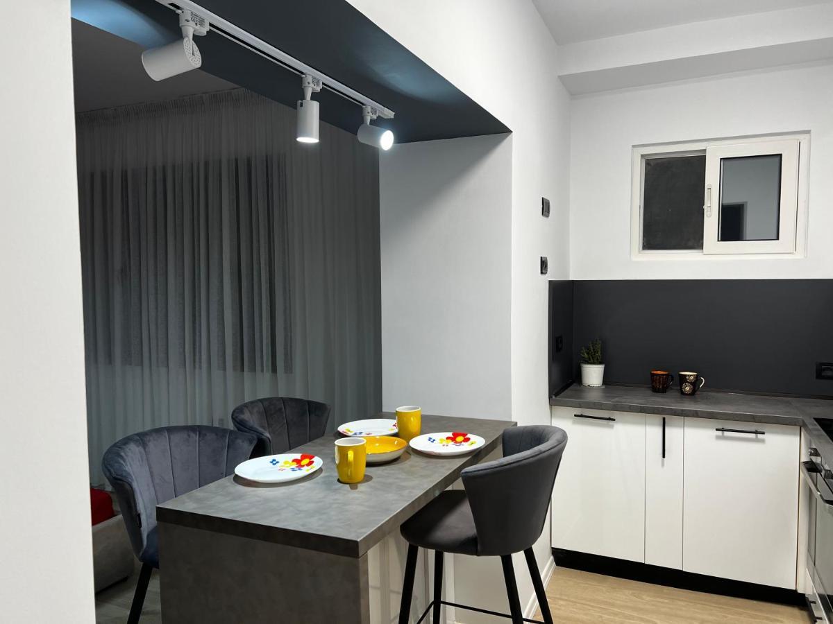 Amion Apartment In Center Of Tirana Kültér fotó