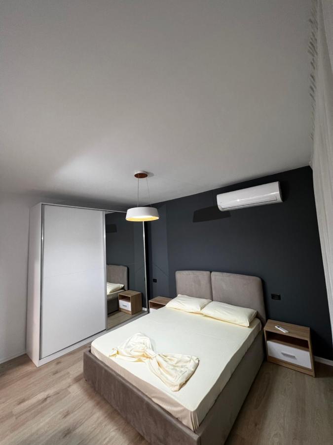 Amion Apartment In Center Of Tirana Kültér fotó