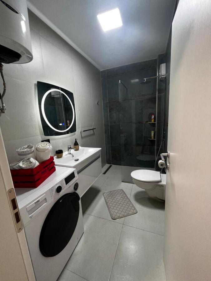 Amion Apartment In Center Of Tirana Kültér fotó