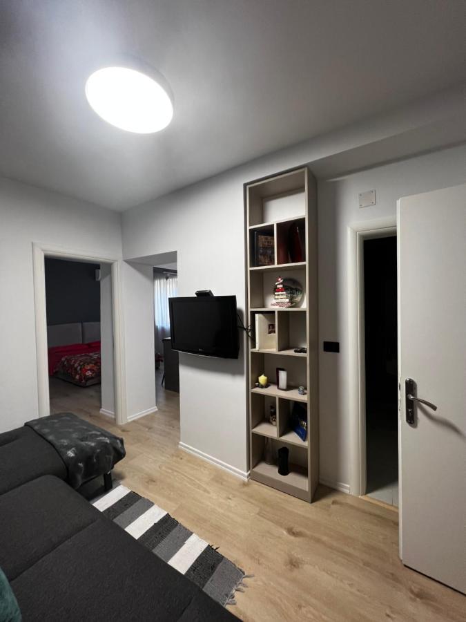 Amion Apartment In Center Of Tirana Kültér fotó