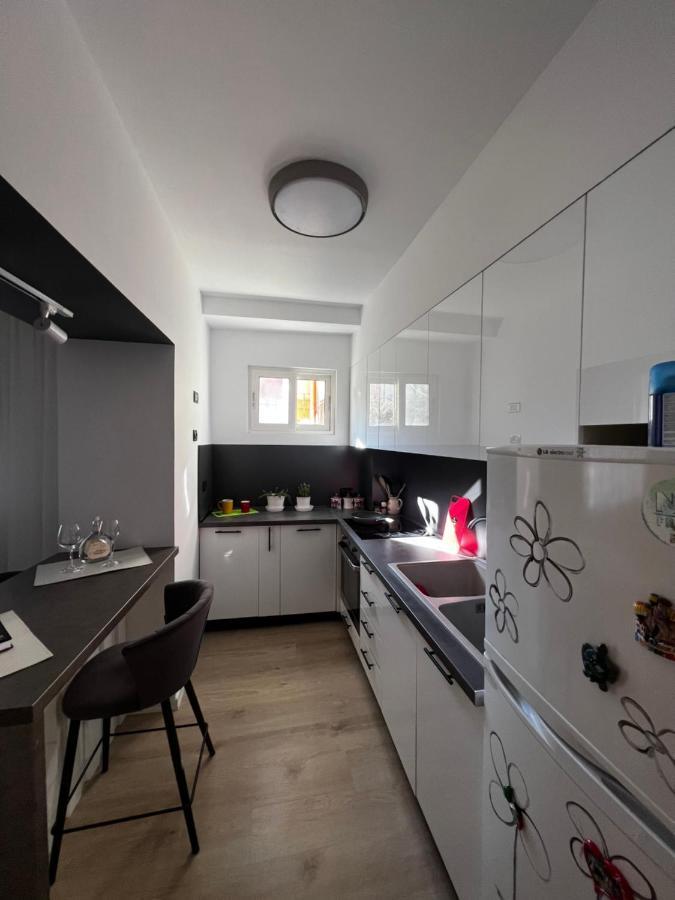 Amion Apartment In Center Of Tirana Kültér fotó