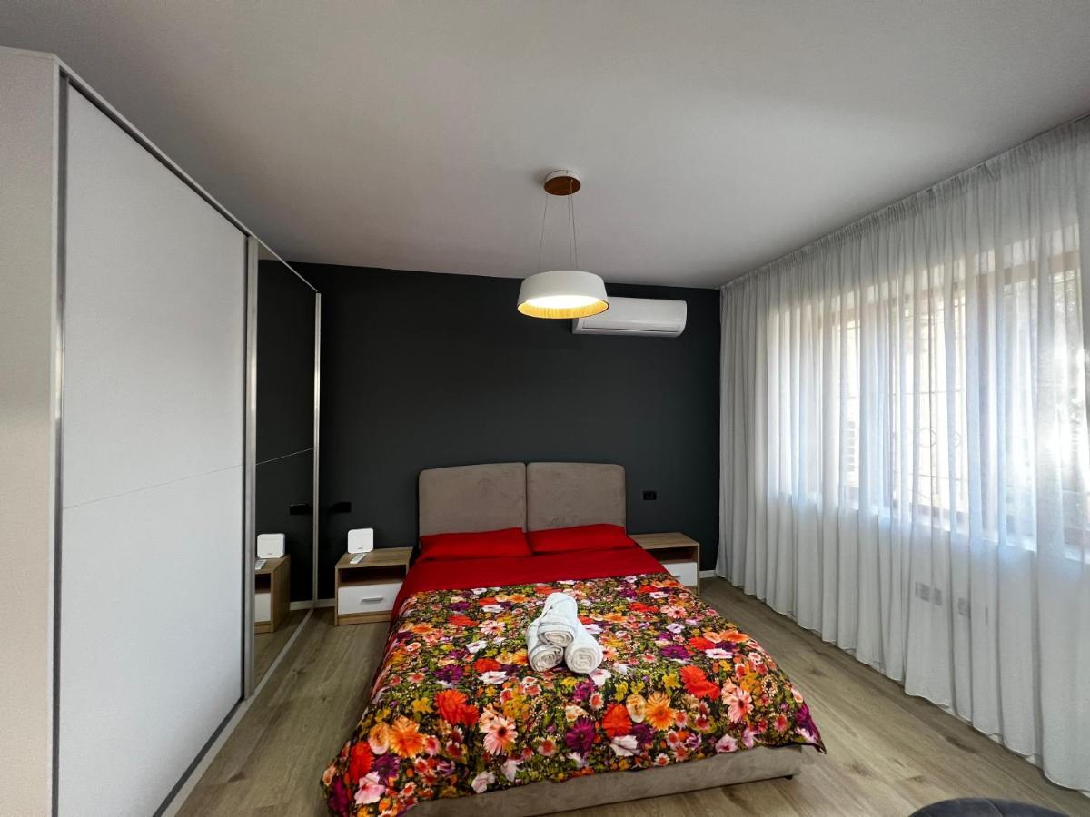 Amion Apartment In Center Of Tirana Kültér fotó