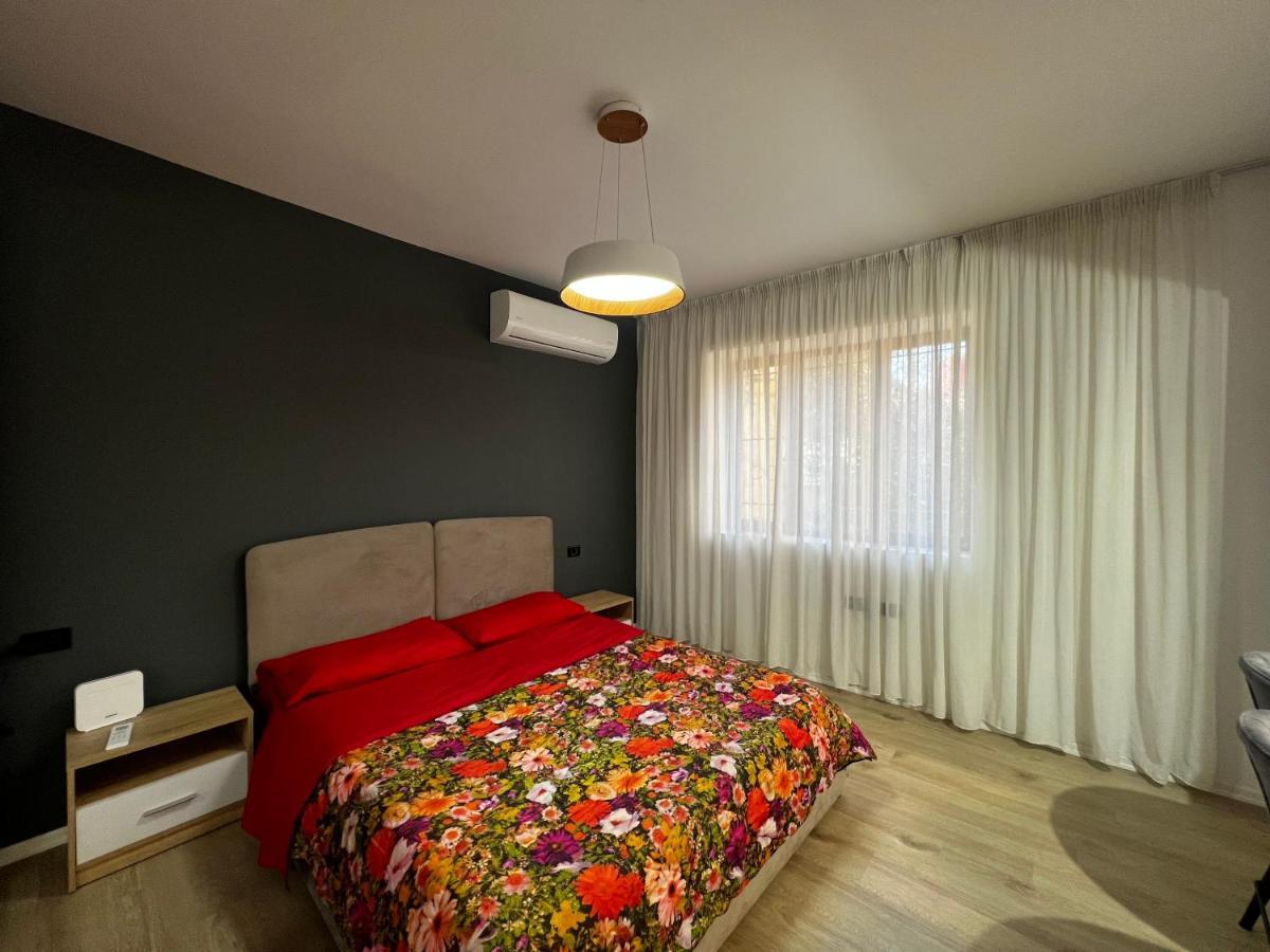 Amion Apartment In Center Of Tirana Kültér fotó