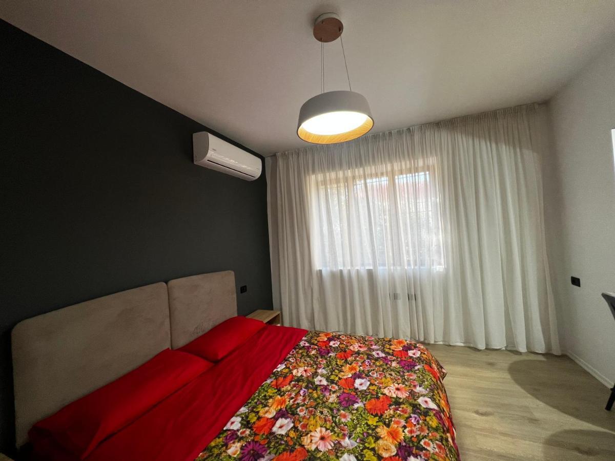 Amion Apartment In Center Of Tirana Kültér fotó