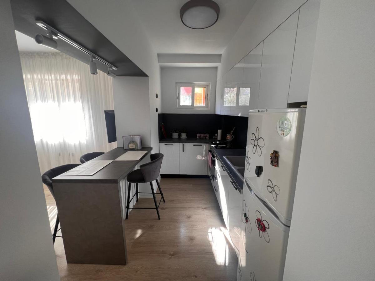 Amion Apartment In Center Of Tirana Kültér fotó
